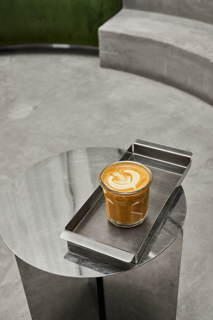 Coffee on stainless steel plates in Koncrete 
